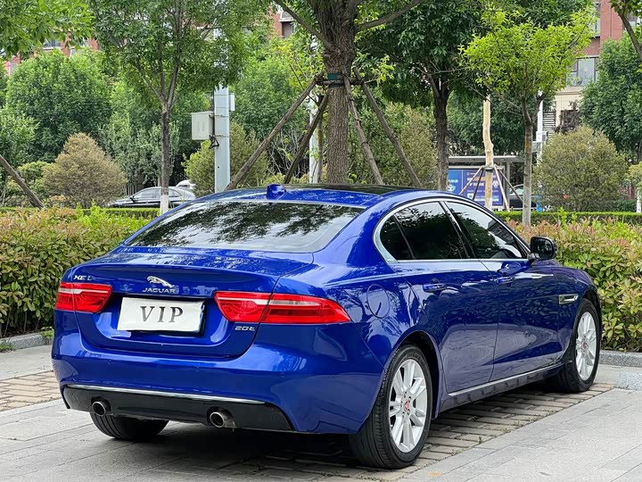 Jaguar XEL 2018 2.0 T 200 PS — фото 4