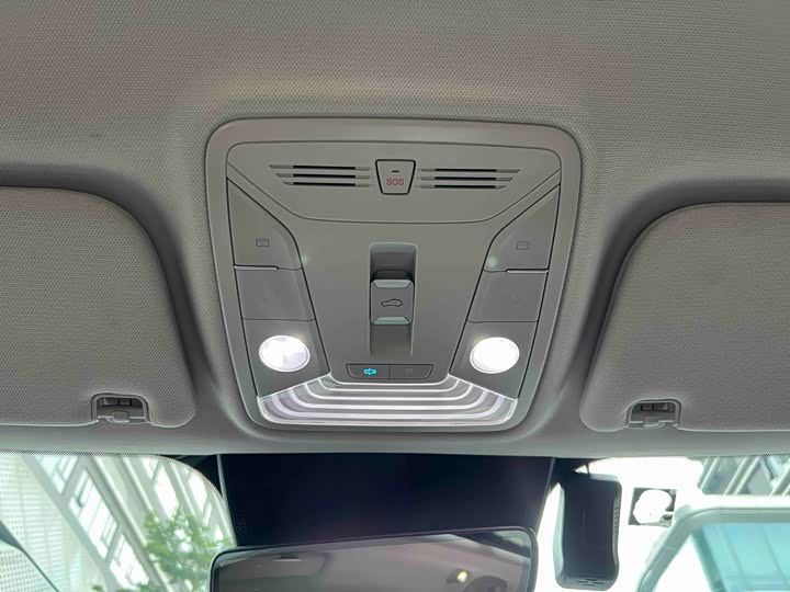Hongqi HS5 2023 2.0 T Pro — фото 27