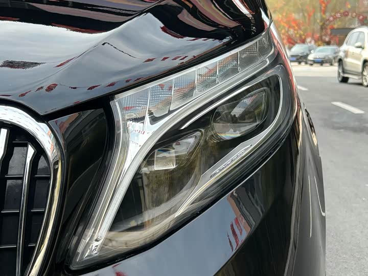 Mercedes-Benz V-Class 2021 V 260 — фото 20