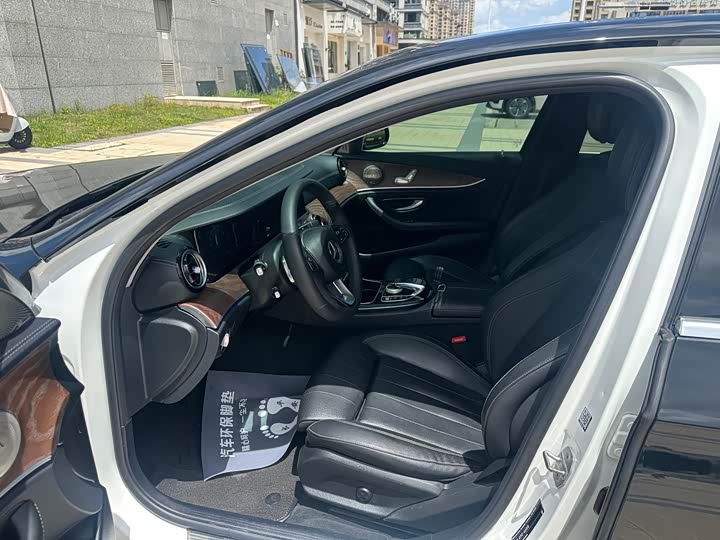 Mercedes-Benz E-Class 2016 E 200 L — фото 4