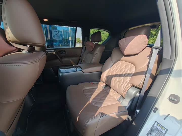 Nissan Patrol — фото 10