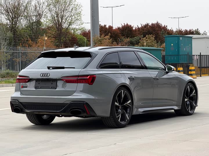 Audi RS 6 2022 RS 6 4.0 T Avant — фото 5