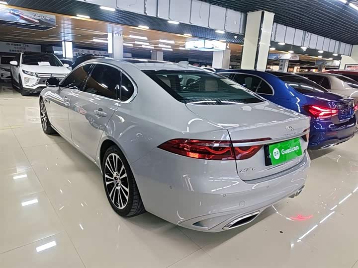 Jaguar XFL 2024 2.0 T P 250 2 WD — фото 5