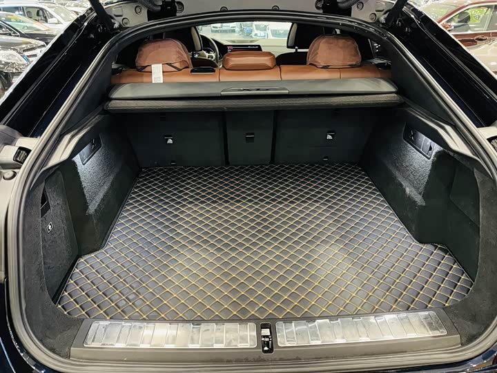 BMW X6 2022 x Drive 40i M — фото 18