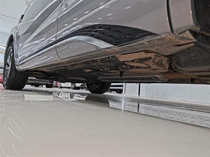 Hongqi HS5 2023 2.0 T Pro — фото 22