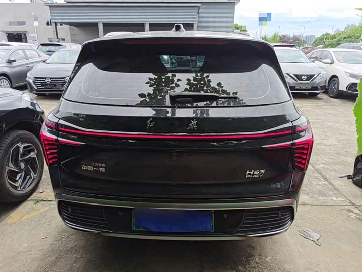 Hongqi HS3 PHEV 2024 115km — фото 6