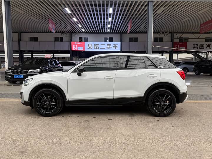 Audi Q2L 2018 35 TFSI V — фото 3