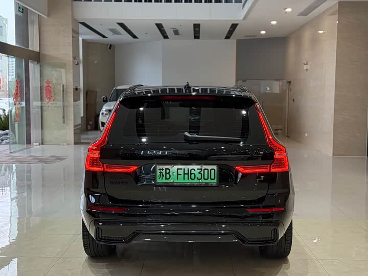 Volvo XC60 Hybrid 2025 Hybrid 4 WD — фото 17