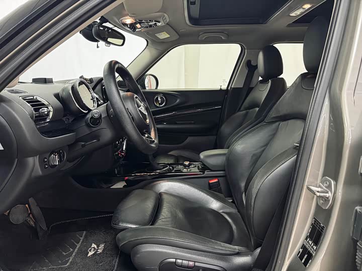 MINI Clubman — фото 6