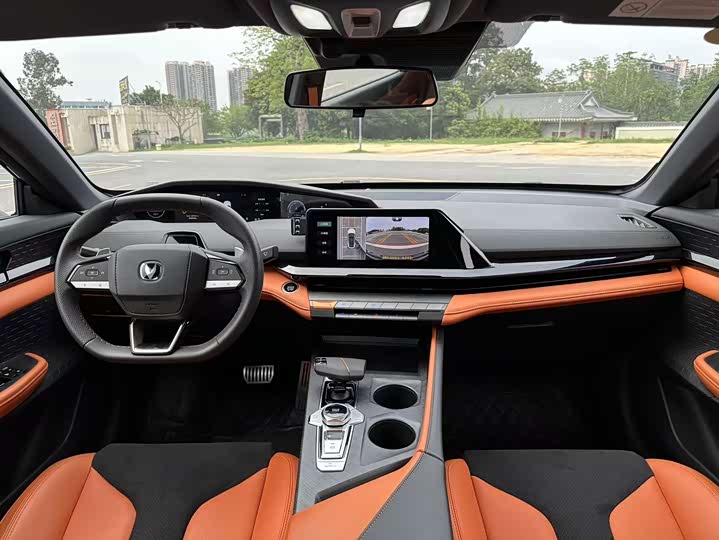 Changan UNI-V 2023 2.0 T — фото 6