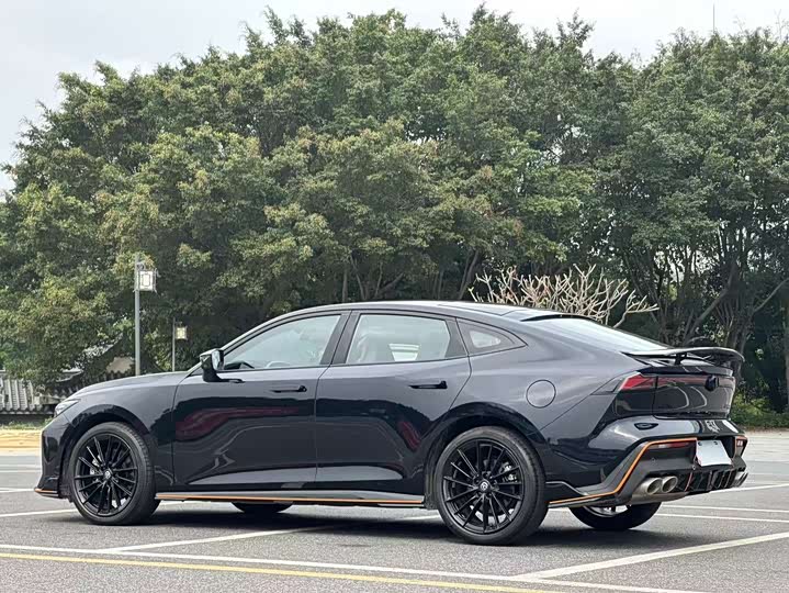 Changan UNI-V 2023 2.0 T — фото 15