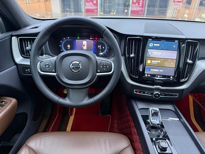 Volvo XC60 2022 B 5 4 WD — фото 6
