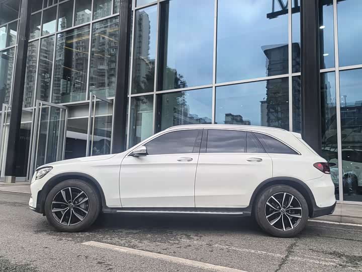 Mercedes-Benz GLC 2022 GLC 300 L 4 MATIC — фото 3