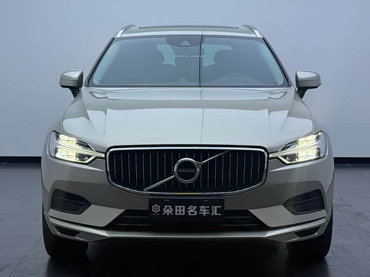 Volvo XC60 2018 T 5 4 WD — фото 2