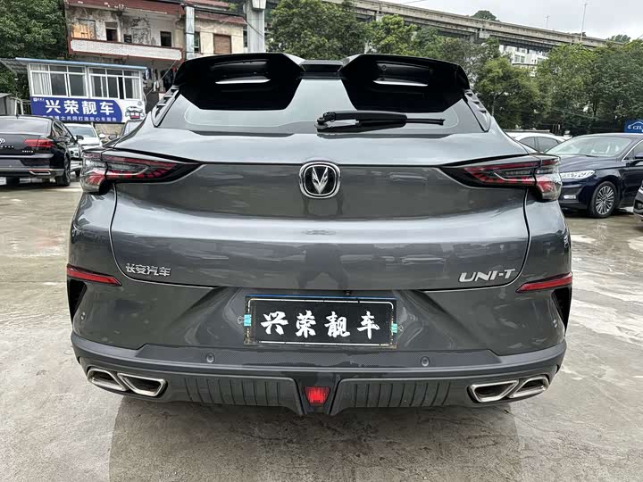 Changan UNI-T 2022 1.5 T Flagship — фото 6