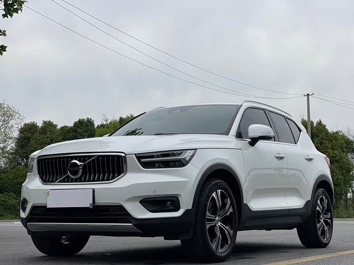 Volvo XC40 2021 T 4 WD — фото 1