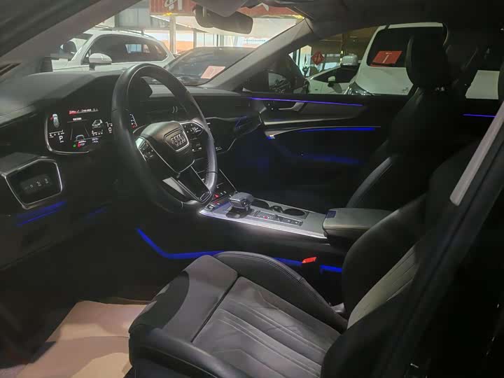 Audi A6 2021 Avant 45 TFSI — фото 16