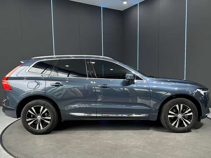Volvo XC60 2024 B 5 4 WD — фото 5