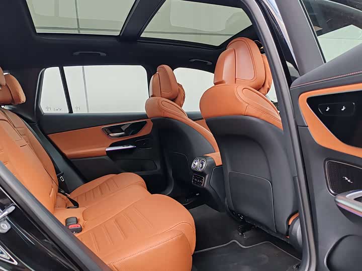 Mercedes-Benz GLC 2025 350 e L 4 MATIC — фото 11