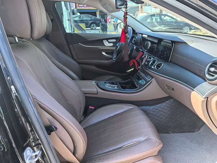 Mercedes-Benz E-Class 2023 E 300 L Luxury — фото 4