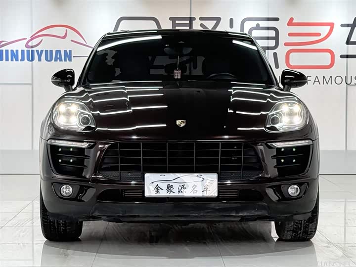Porsche Macan 2017 Macan 2.0 T — фото 2