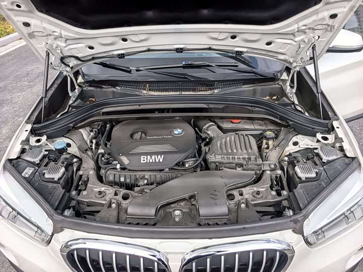 BMW X1 2019 s Drive 20 Li Leading — фото 25