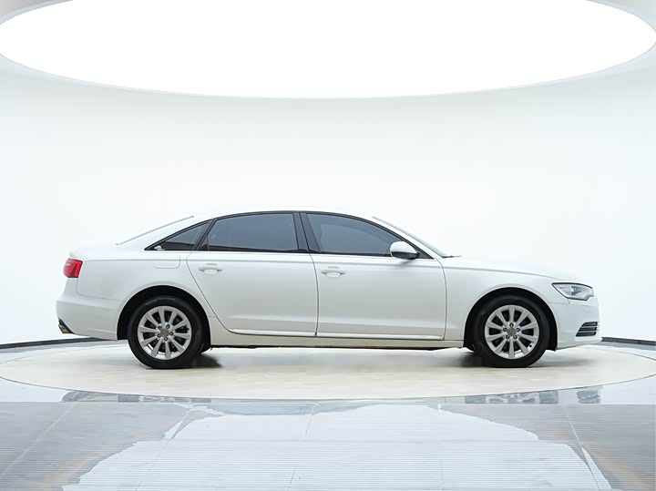 Audi A6L 2014 30 FSI Comfort — фото 7