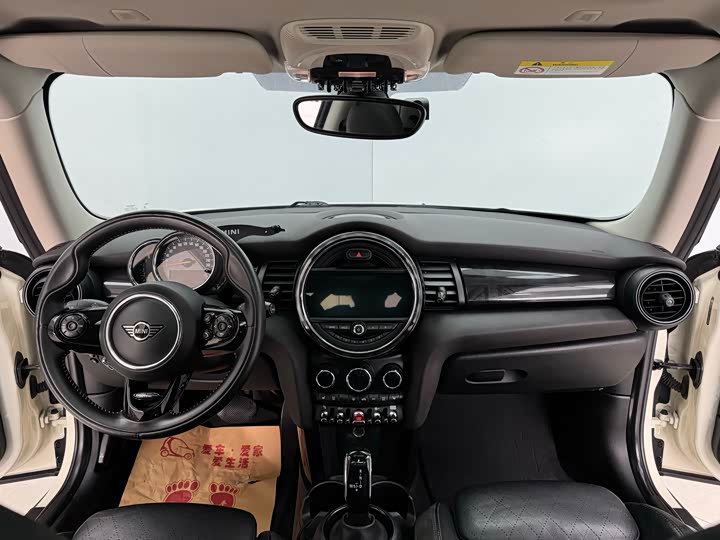 MINI Hatch — фото 16