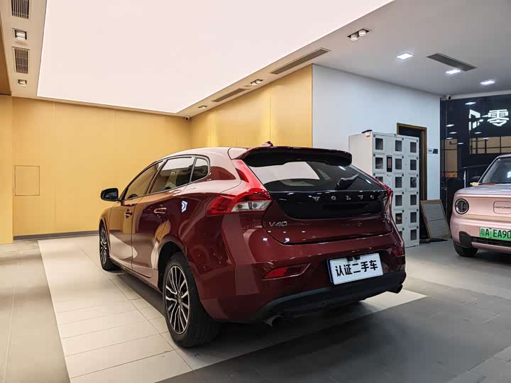 Volvo V40 2018 T 3 — фото 23