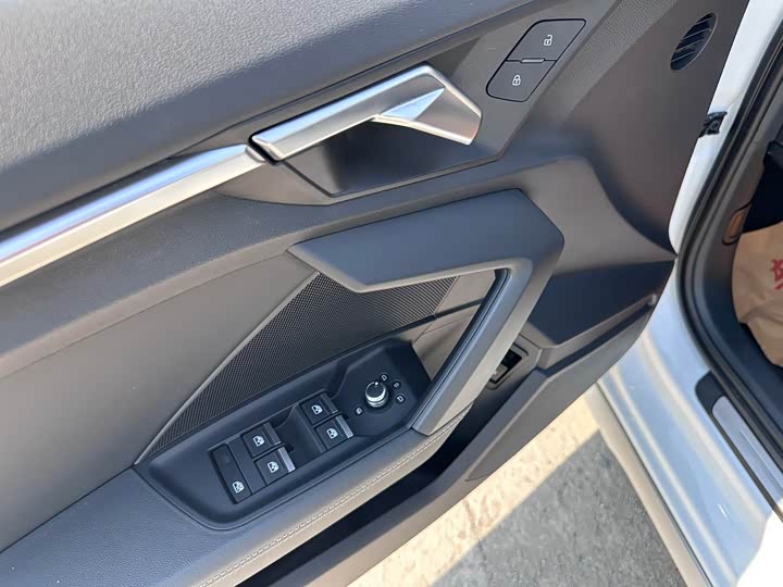 Audi A3 2023 A 3 L Limousine 35 TFSI Sport — фото 9