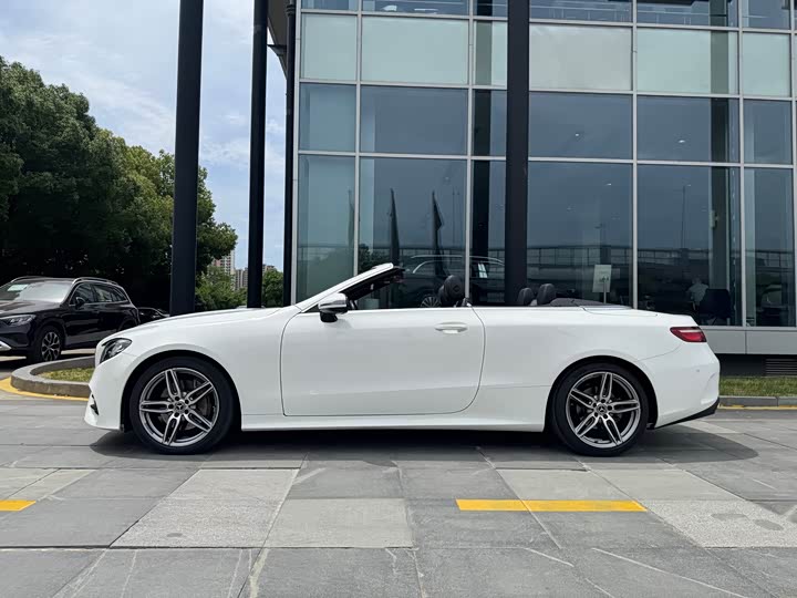 Mercedes-Benz E-Class 2018 E 200 4 MATIC — фото 5