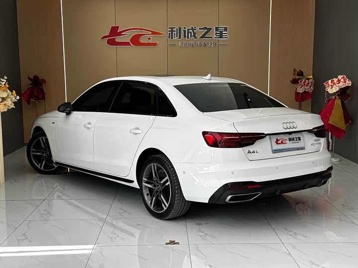Audi A4L 2022 40 TFSI — фото 6