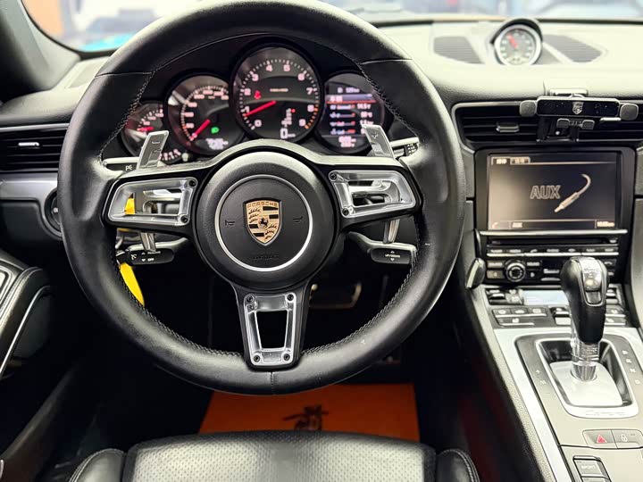 Porsche 911 2015 Carrera 3.4 L Style Edition — фото 10