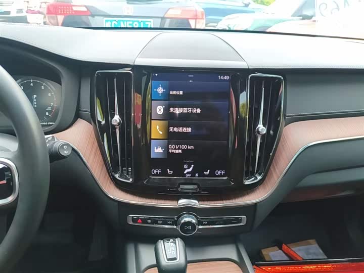 Volvo XC60 2021 T 5 4 WD — фото 13