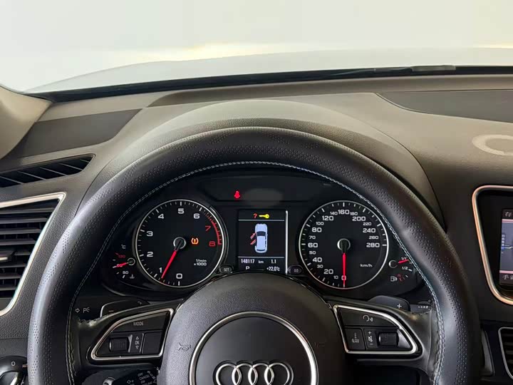 Audi Q5 2017 40 TFSI — фото 6