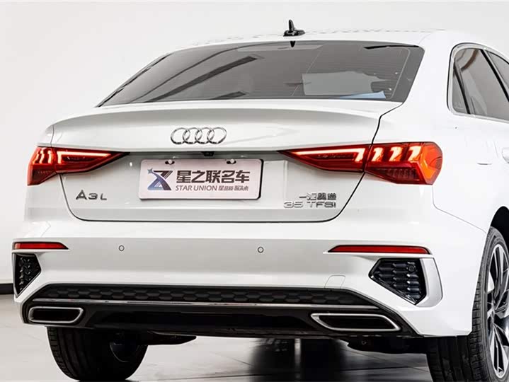 Audi A3 2024 A 3 L Limousine 35 TFSI Sport — фото 8