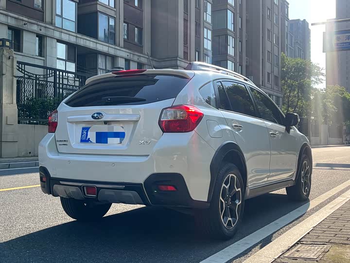 Subaru XV 2014 2.0i — фото 4
