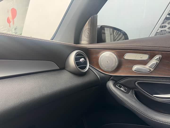 Mercedes-Benz GLC 2020 GLC 260 L 4 MATIC Luxury — фото 11