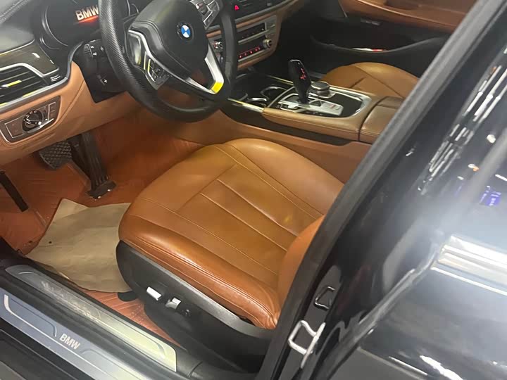 BMW 7-Series 2016 730 Li Leading — фото 6