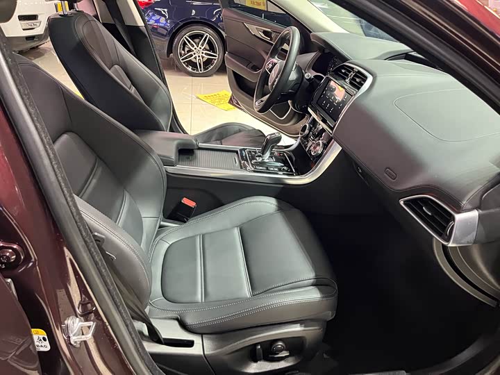 Jaguar XEL 2021 2.0 T 250 PS S — фото 13