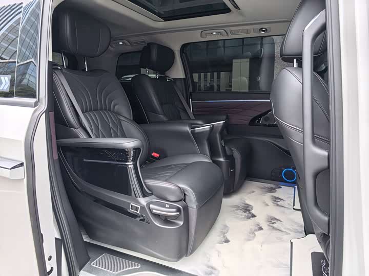 Trumpchi M8 2024 400 T — фото 16