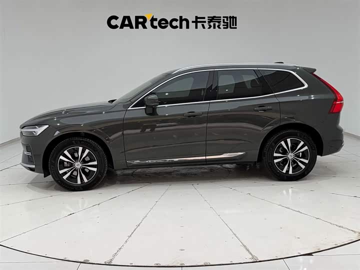 Volvo XC60 2022 B 5 4 WD — фото 6