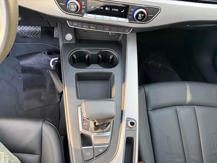 Audi A5 Sportback 40 TFSI — фото 8