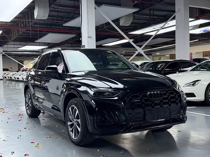 Audi Q5L 40 TFSI люкс-динамик — фото 3