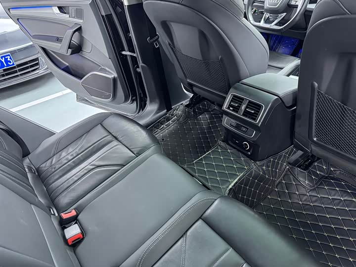 Audi Q5L 40T стиль-динамик — фото 14
