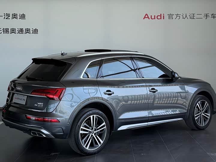Audi Q5L 2022 45 T — фото 3