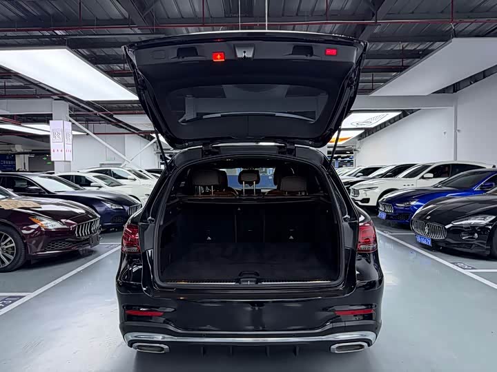 Mercedes-Benz GLC 260 L 4MATIC люкс — фото 17