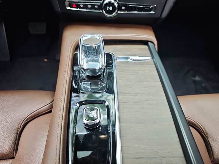 Volvo S90 2022 B 5 — фото 14
