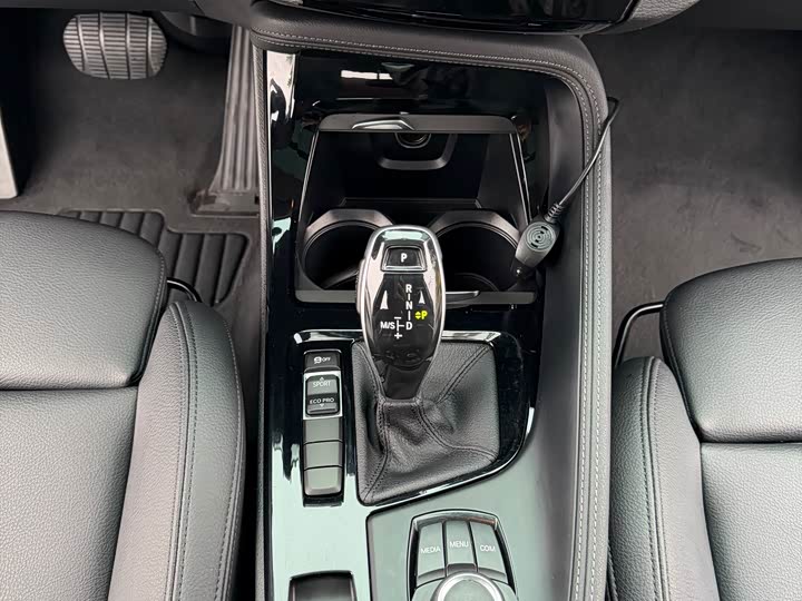 BMW X2 2019 s Drive 20i M VI — фото 16