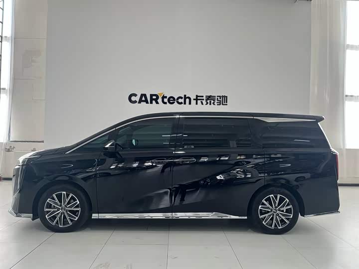 Trumpchi M8 2024 400 T — фото 17